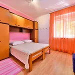 Apartment Cipcic-3 By Interhome
