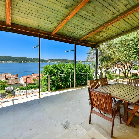 Cipcic-3 By Interhome Supetarska Draga